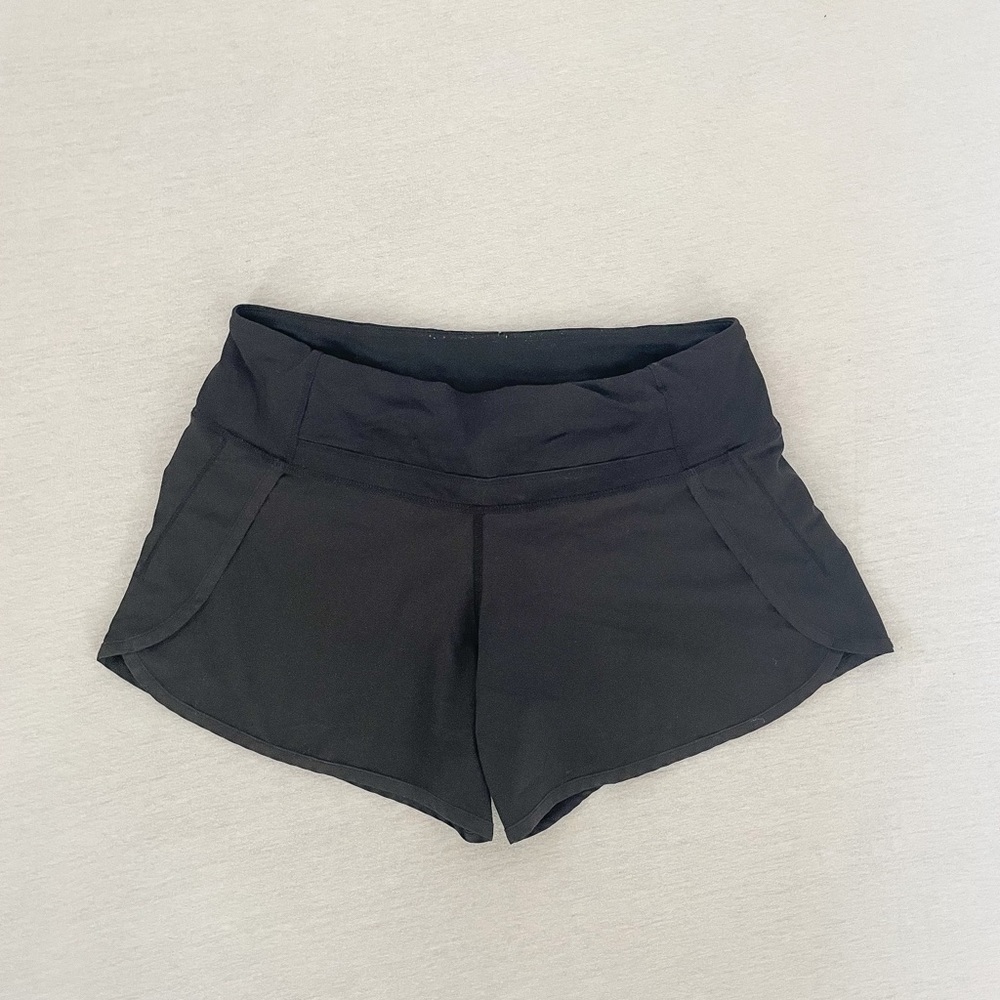 Lululemon shorts black size 4!